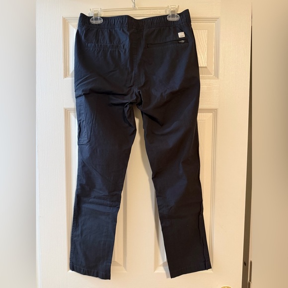 Vuori Ripstop Pant - Picture 2 of 7